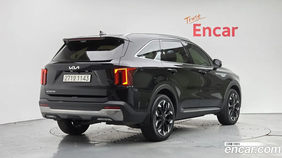 Kia Sorento — фото 9