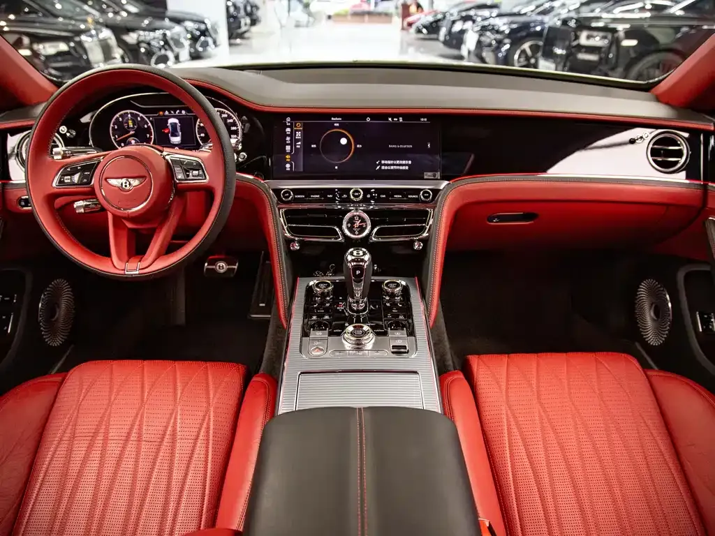 Bentley Flying Spur — фото 8