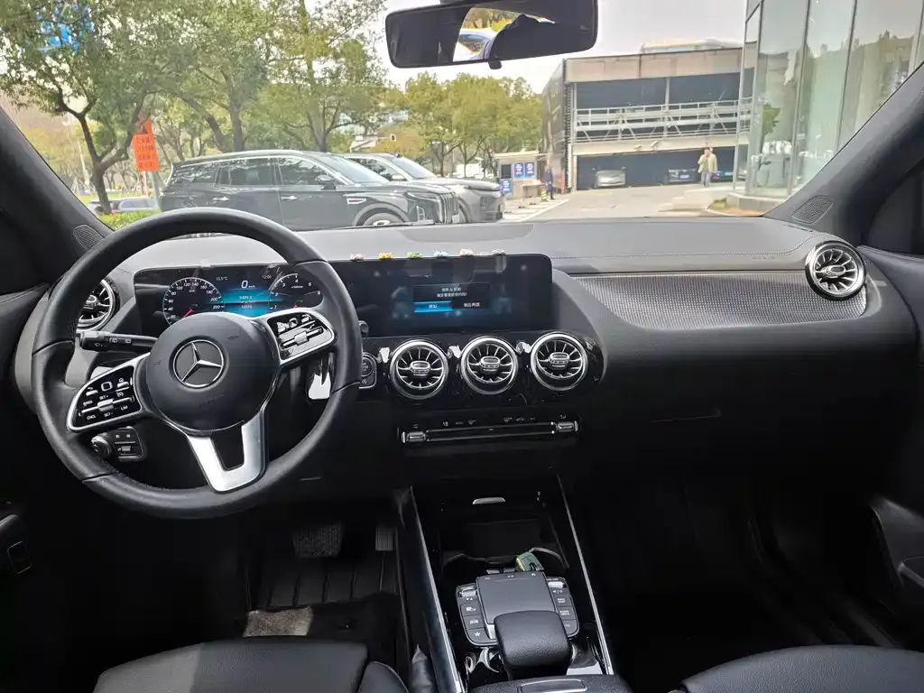 Mercedes-Benz GLA — фото 5