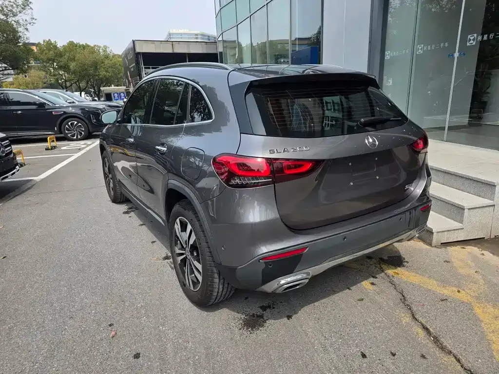 Mercedes-Benz GLA — фото 6