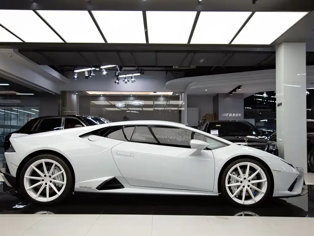 Lamborghini Huracan — фото 2