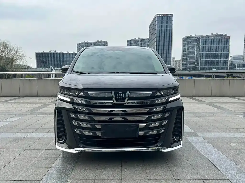 Toyota Vellfire — фото 3