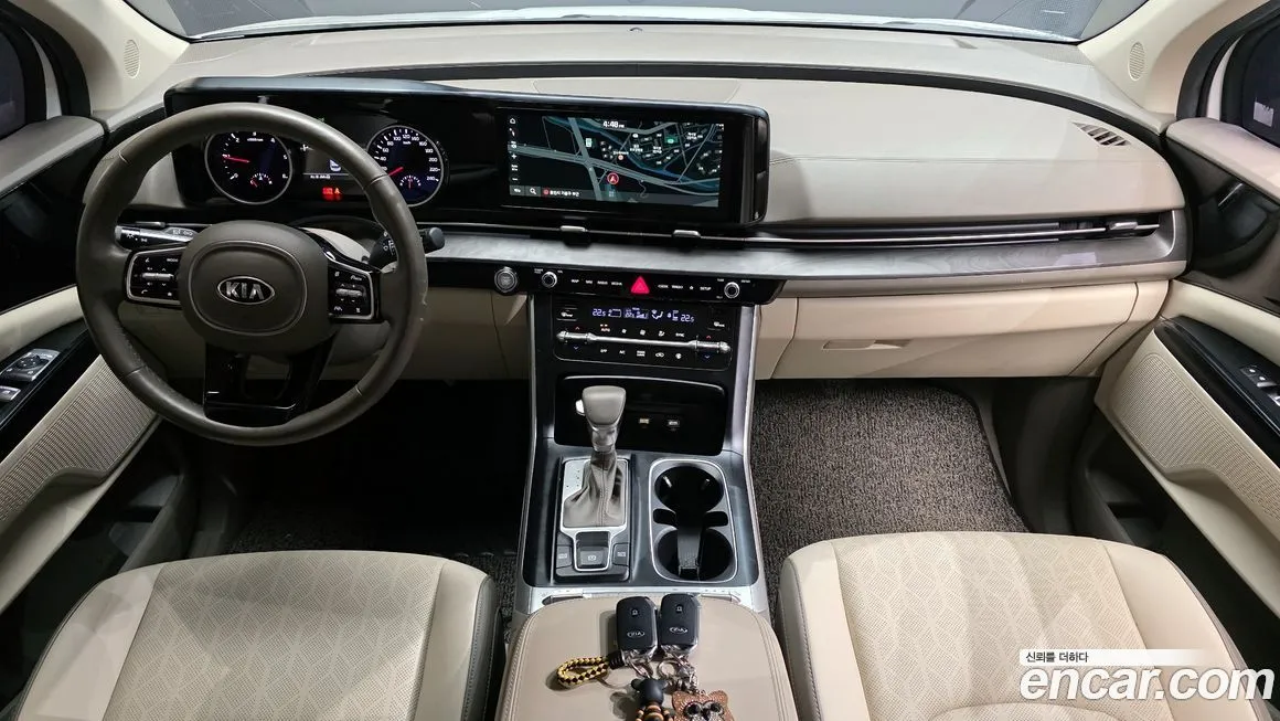 Kia Carnival — фото 10