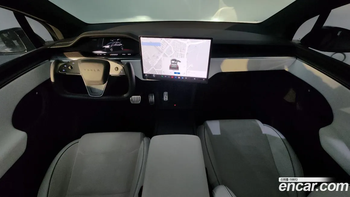 Tesla Model X — фото 3