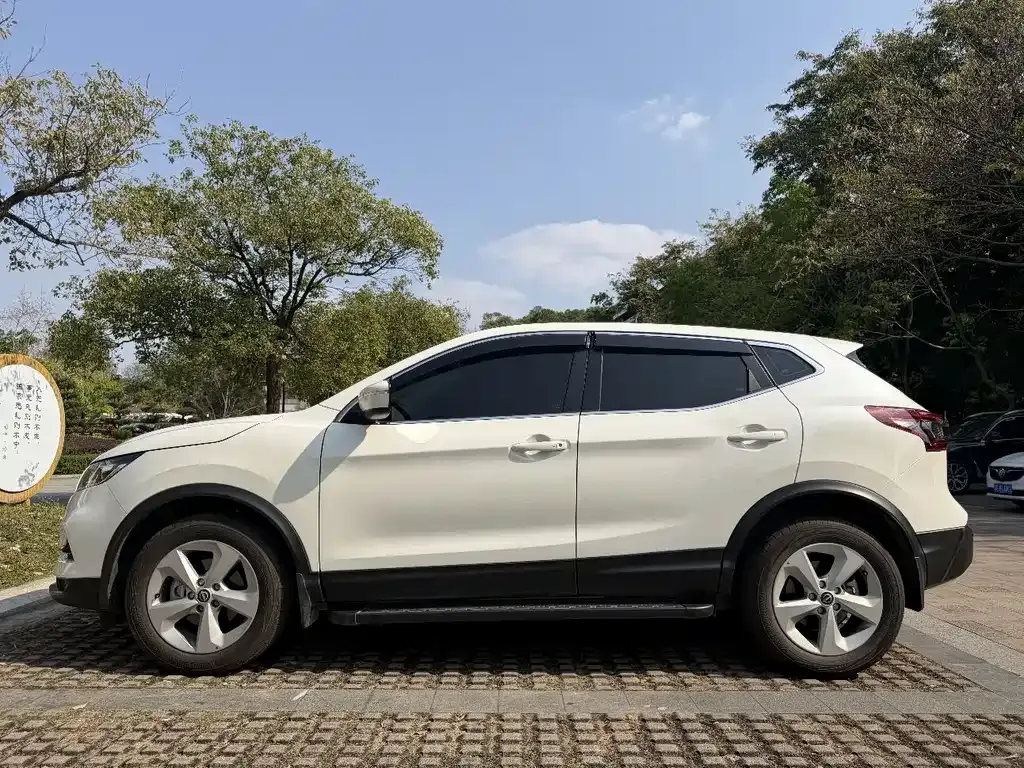 Nissan Qashqai — фото 3
