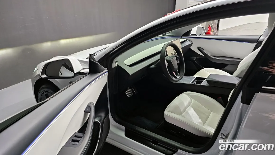 Tesla Model 3 — фото 9