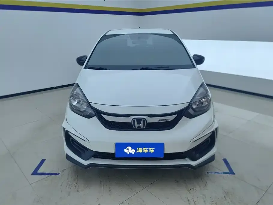 Honda Fit — фото 6