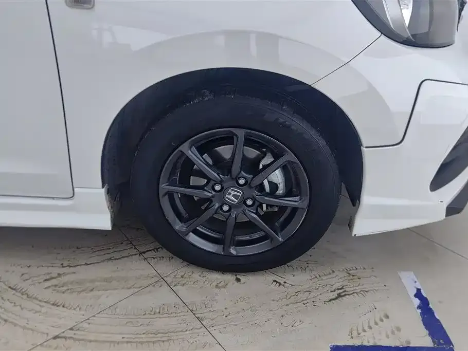 Honda Fit — фото 7