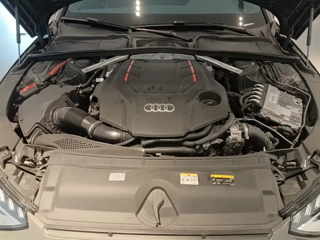 Audi S4 — фото 9