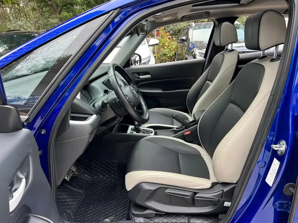 Honda Fit — фото 8