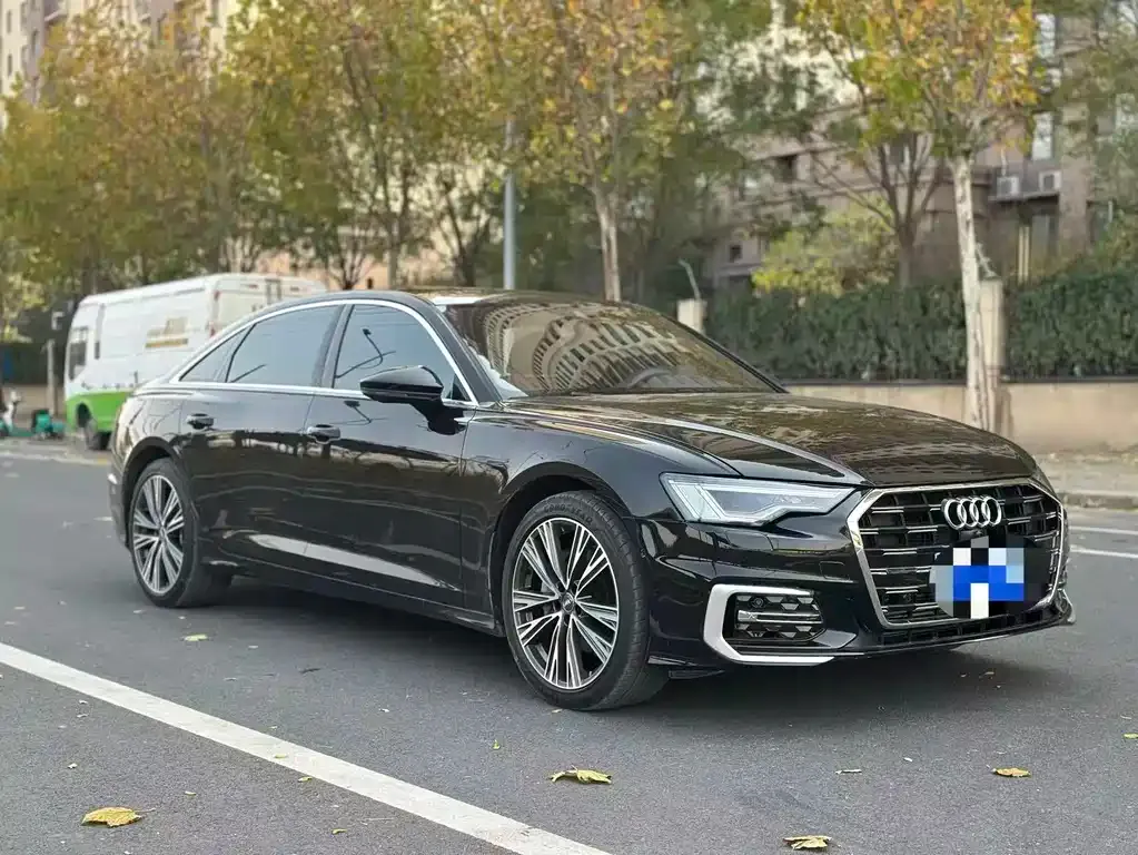 Audi A6L — фото 10