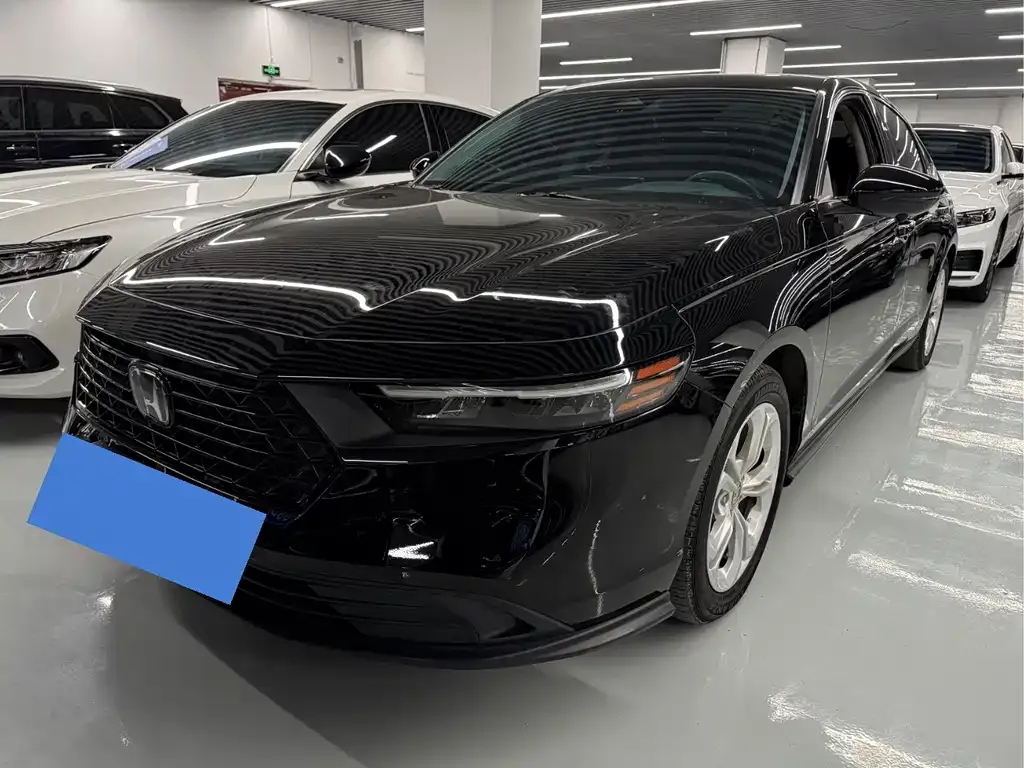Honda Accord — фото 1