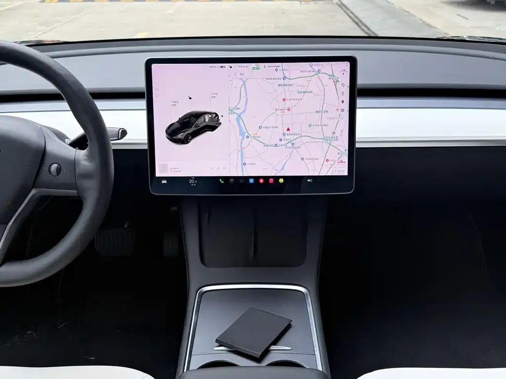 Tesla Model 3 — фото 6