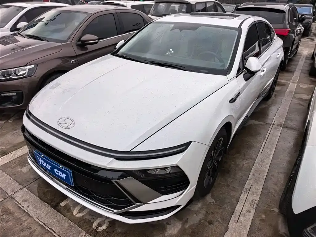 Hyundai Sonata — фото 1