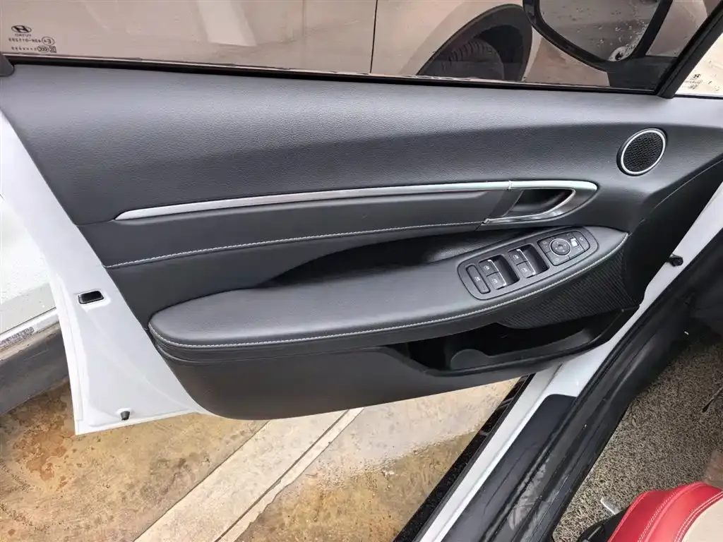 Hyundai Sonata — фото 9