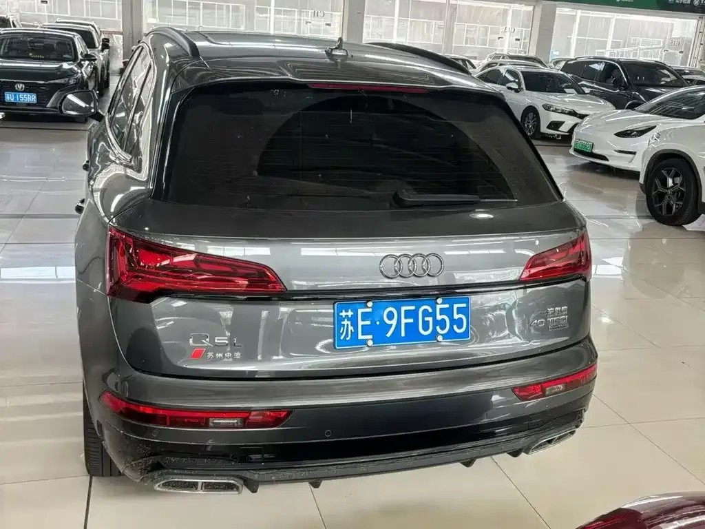 Audi Q5L — фото 4