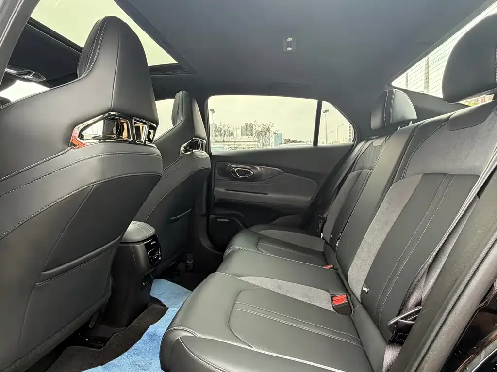 GAC Motor Shadow Leopard — фото 10