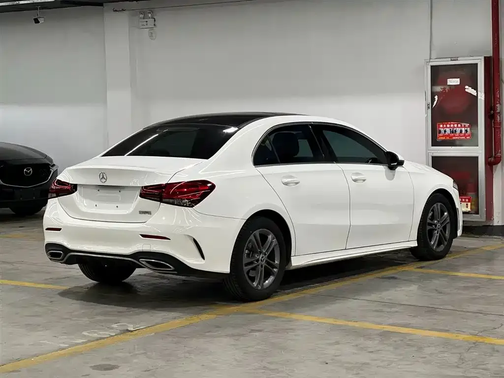Mercedes-Benz A-Class — фото 9