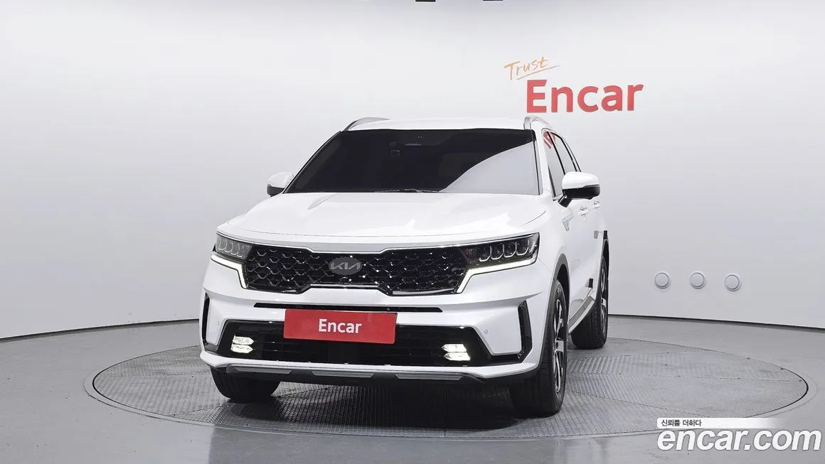 Kia Sorento — фото 8