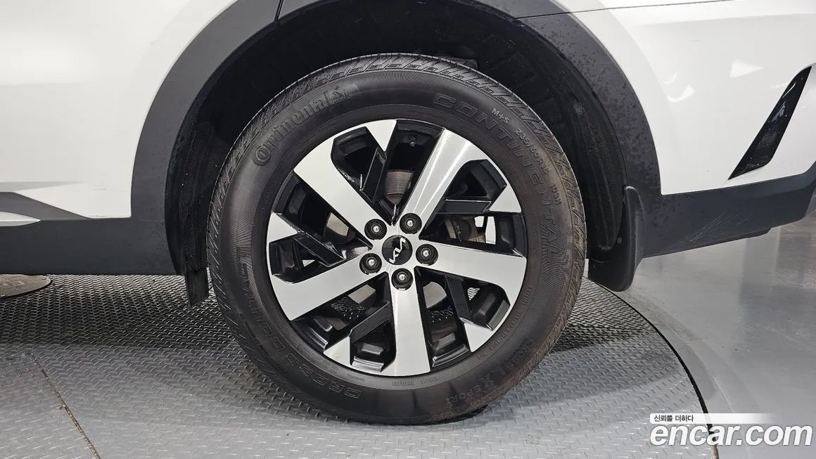 Kia Sorento — фото 9