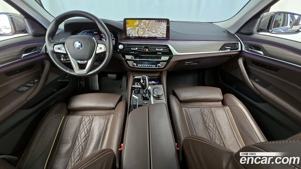 BMW 5-Series — фото 10