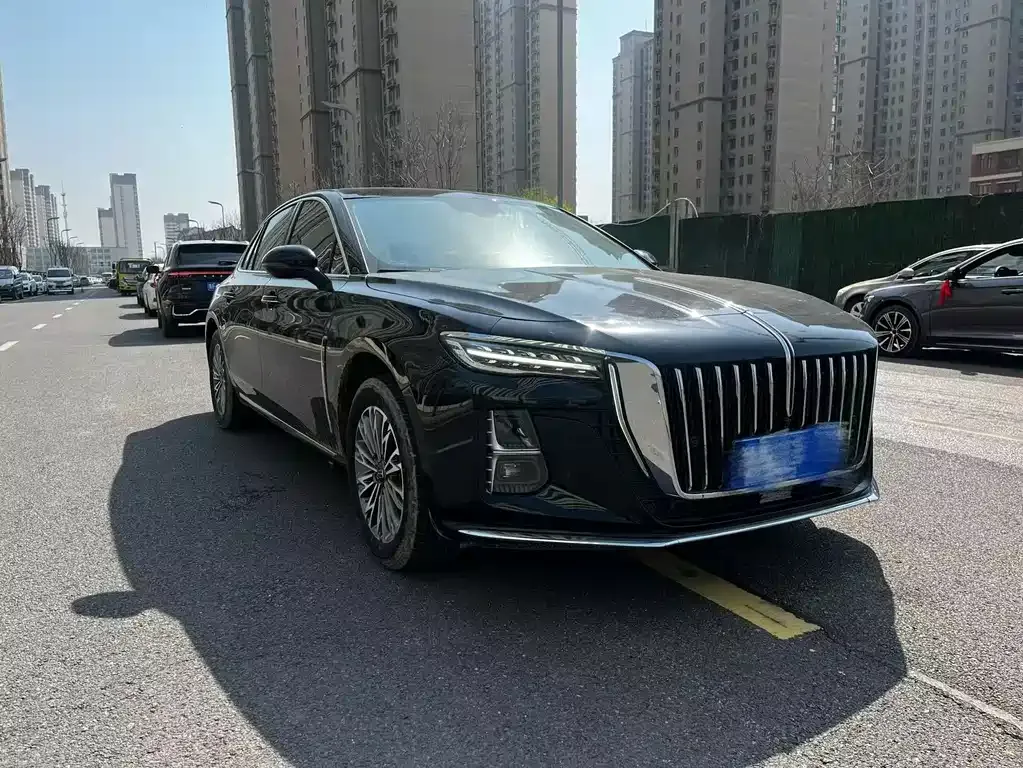Hongqi H5 — фото 1
