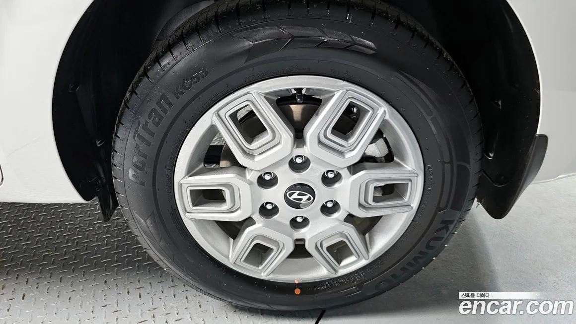Hyundai Staria — фото 8