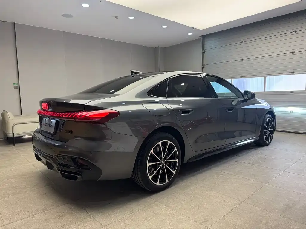 Audi A5L — фото 5