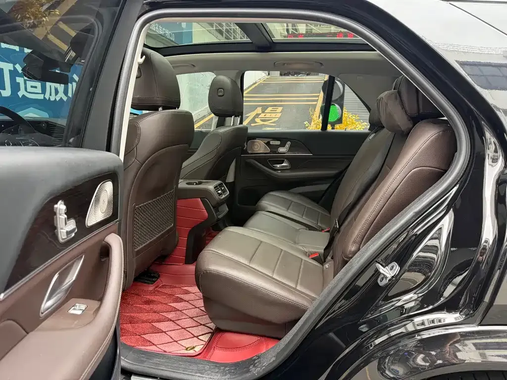 Mercedes-Benz GLE — фото 6