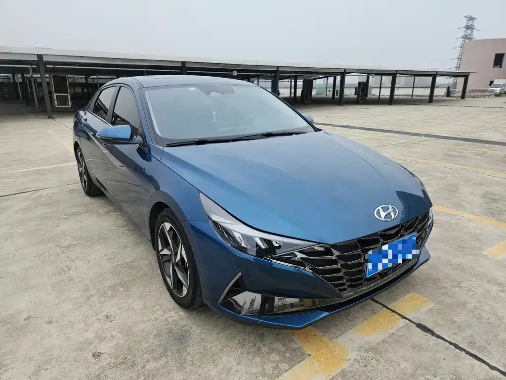 Hyundai Elantra — фото 9