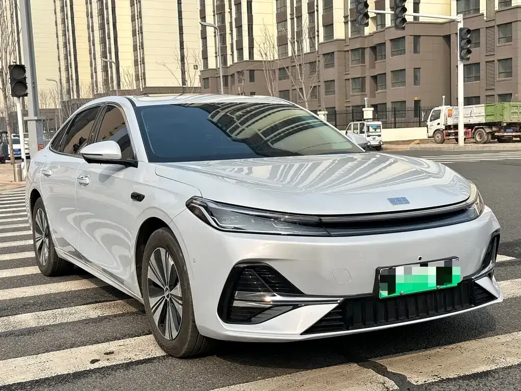 Geely 银河A7 — фото 9