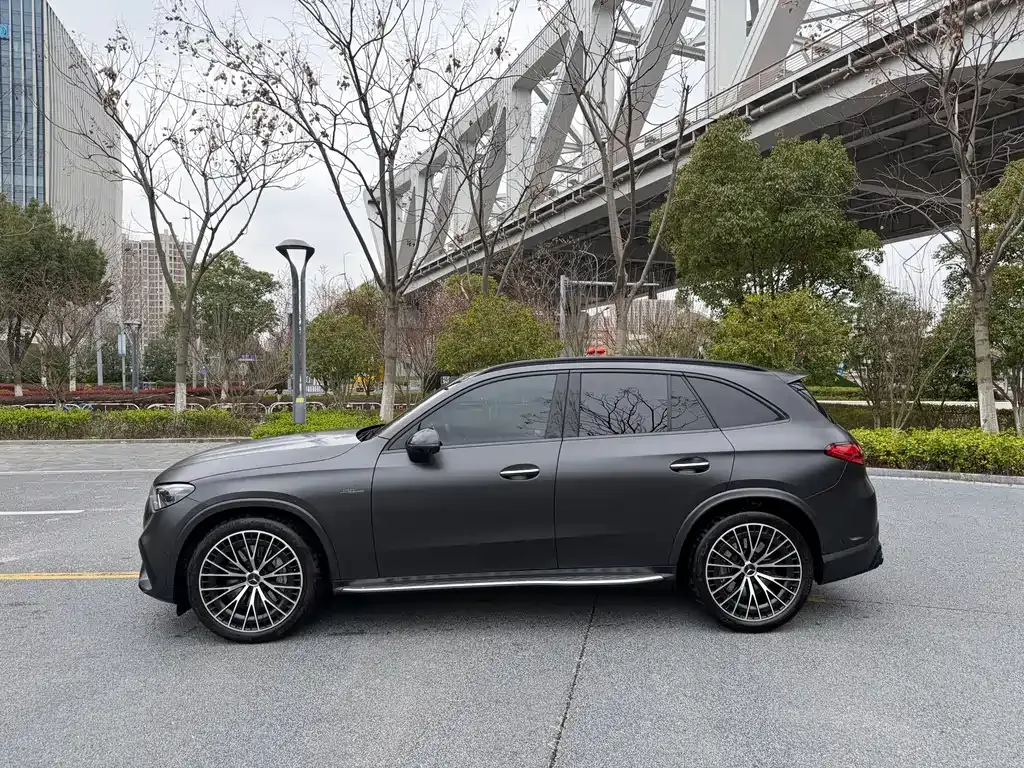 Mercedes-Benz GLC AMG — фото 10