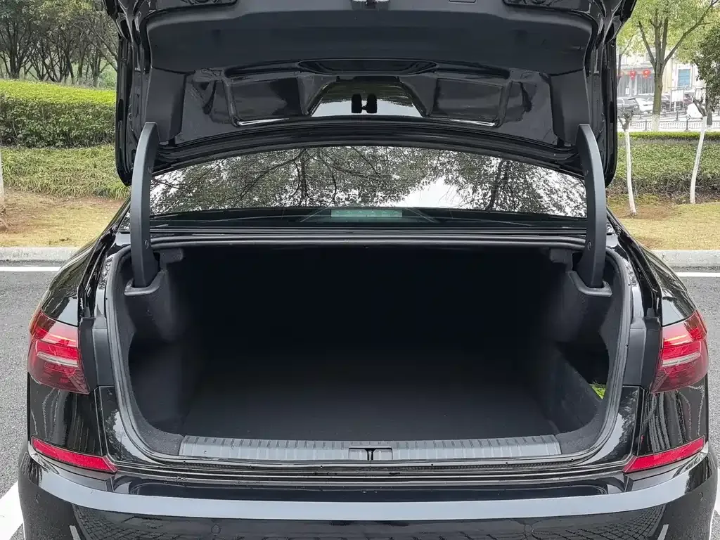 Volkswagen Passat — фото 2