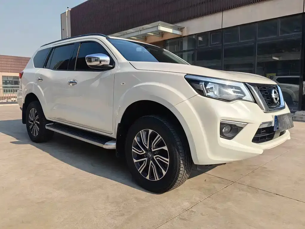 Nissan Terra — фото 4