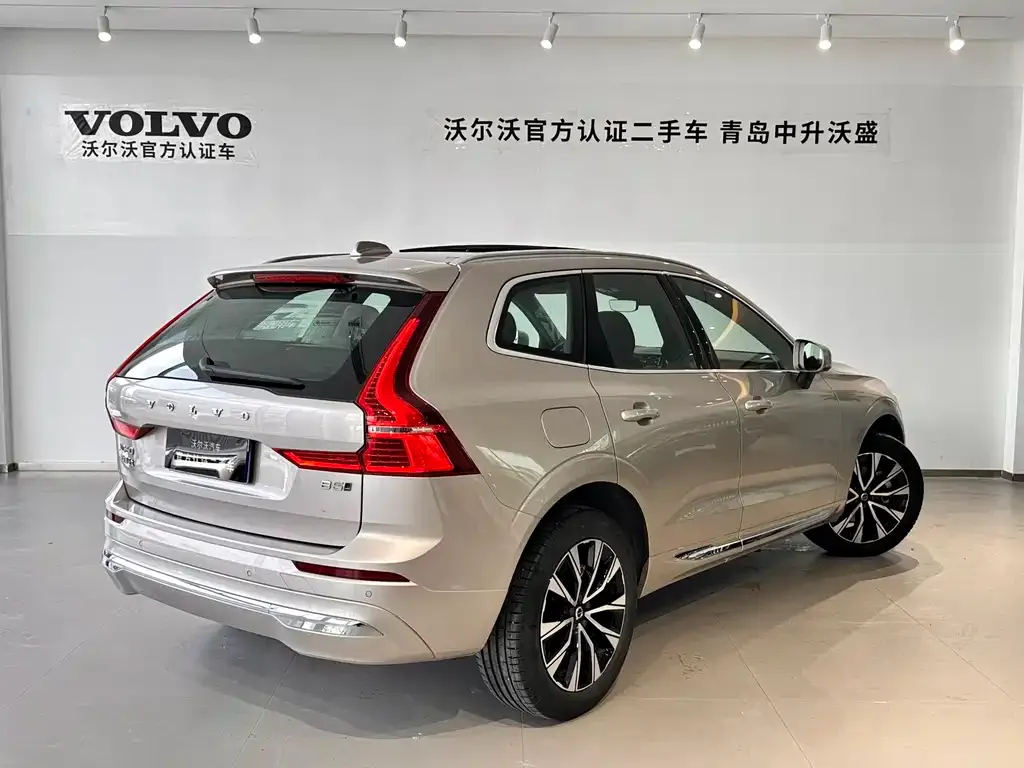 Volvo XC60 — фото 4