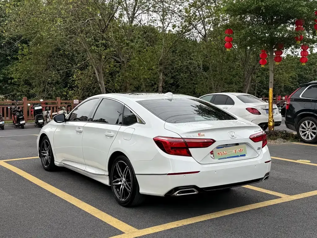 Honda Inspire — фото 10