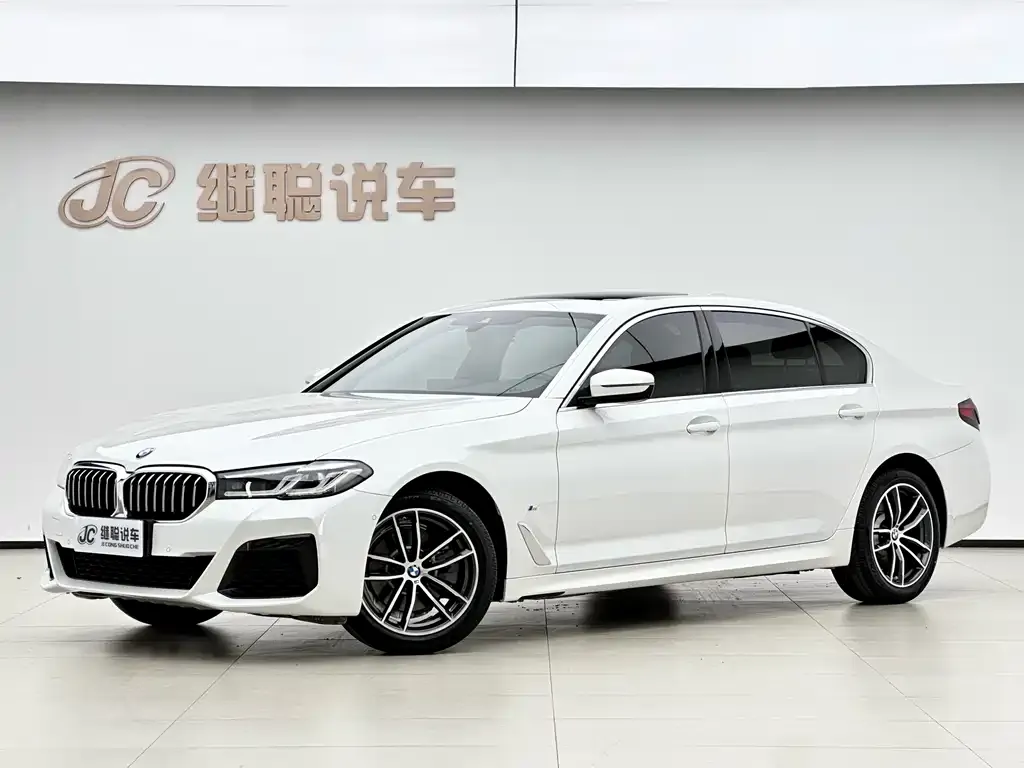 BMW 5 Series — фото 1