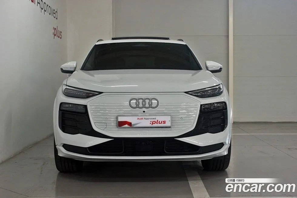Audi Q6 e-tron — фото 2