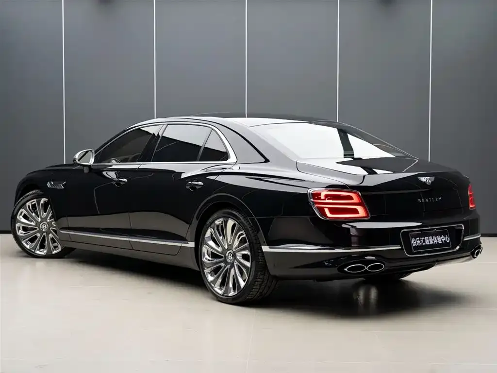Bentley Flying Spur — фото 4