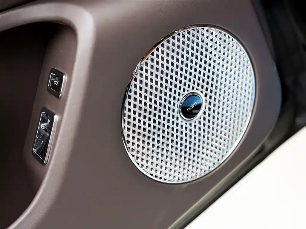 Bentley Flying Spur — фото 9