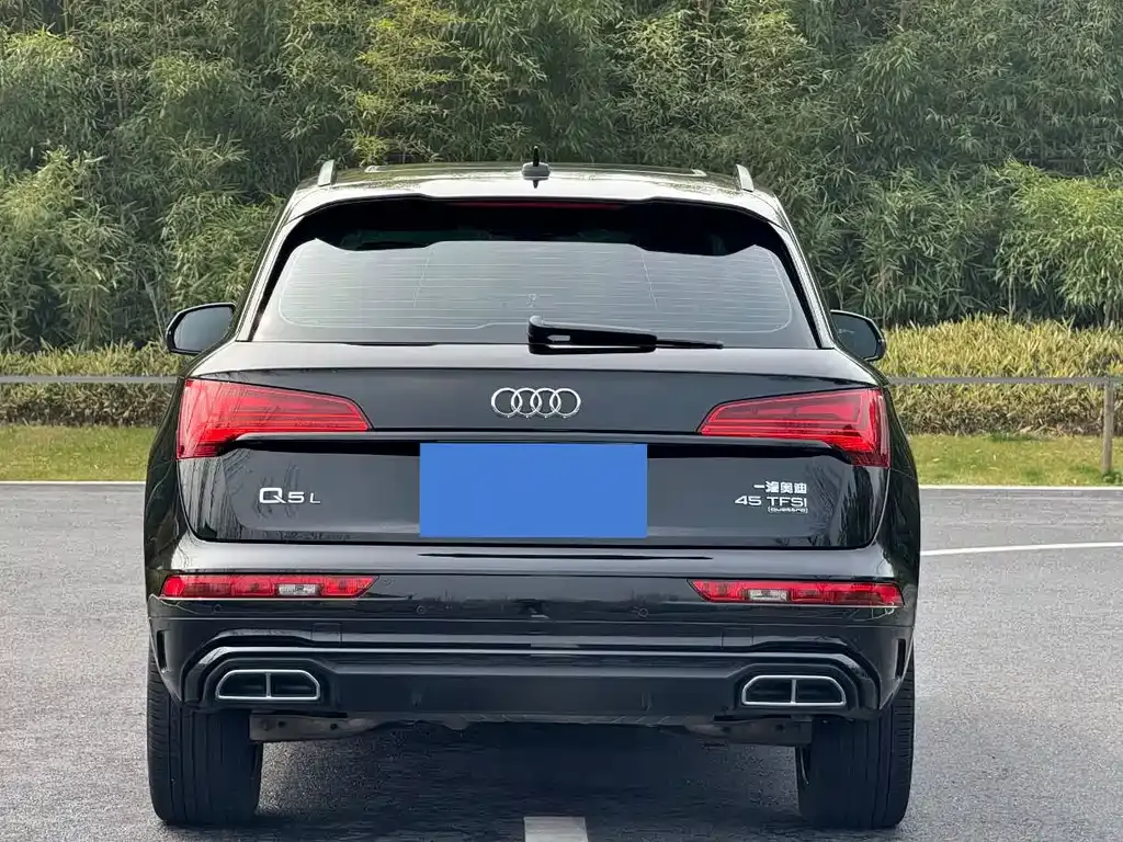 Audi Q5L — фото 3