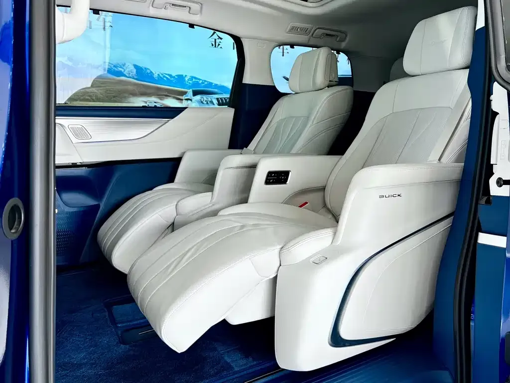 Buick GL8 Hybrid — фото 7