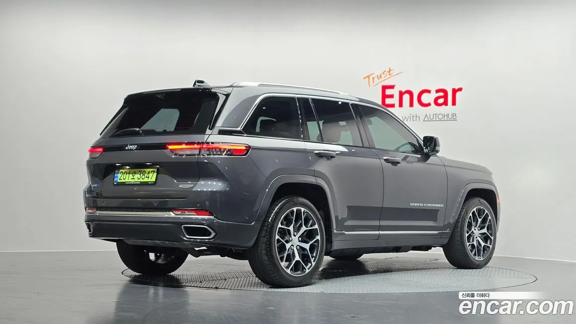 Jeep Cherokee — фото 3