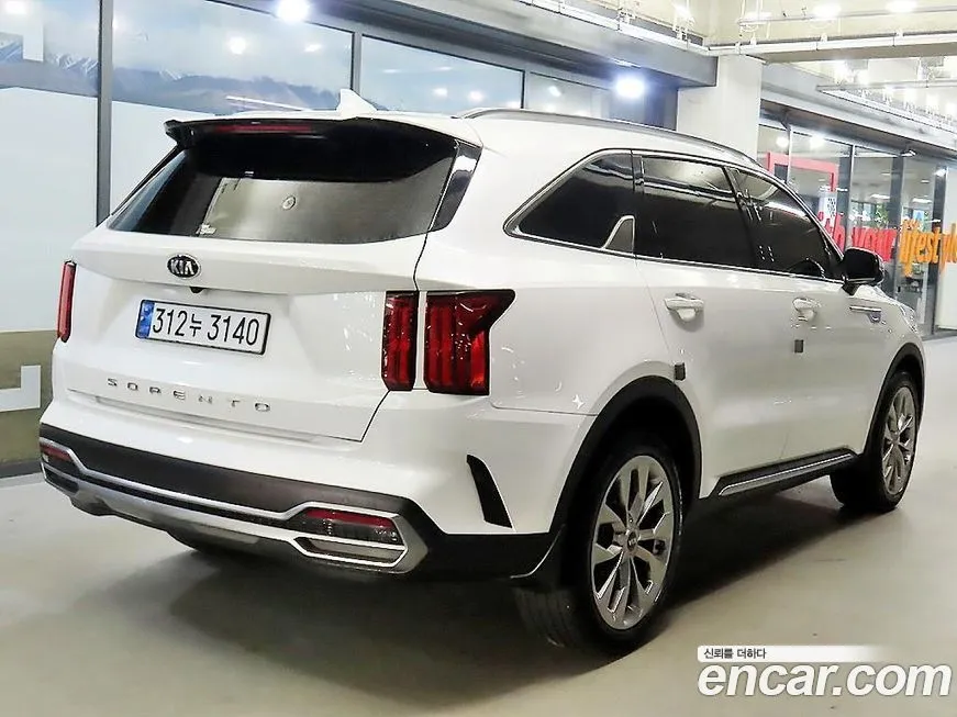 Kia Sorento — фото 3