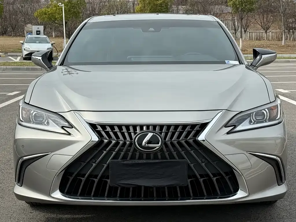 Lexus ES — фото 3