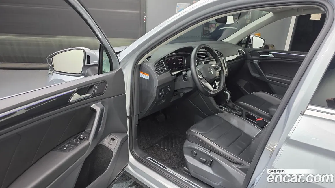 Volkswagen Tiguan — фото 7