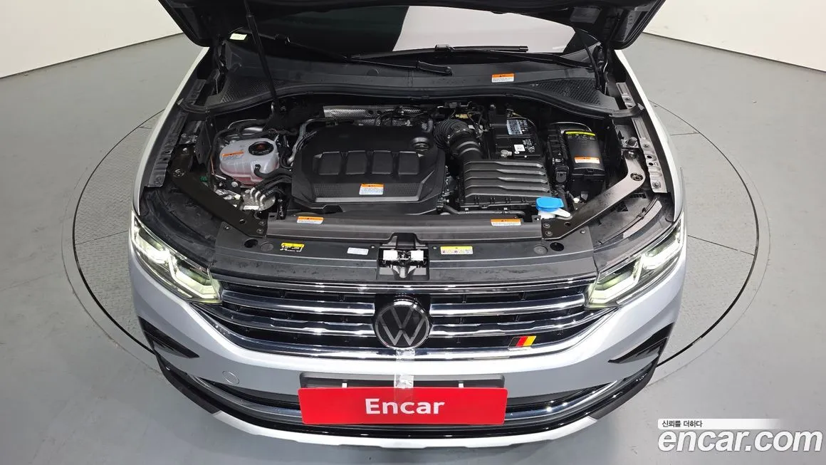 Volkswagen Tiguan — фото 6