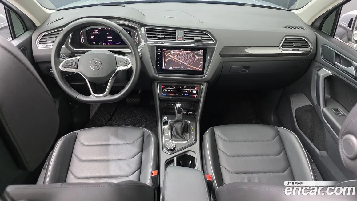 Volkswagen Tiguan — фото 9