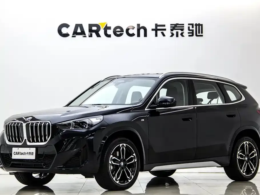 BMW X1 — фото 1