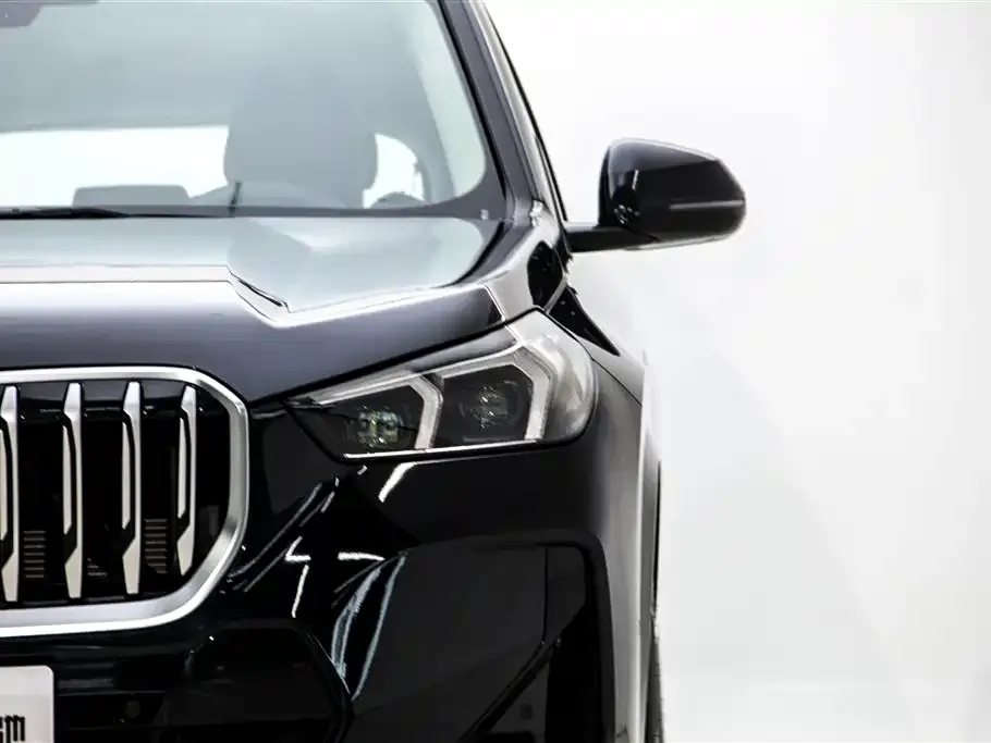BMW X1 — фото 3